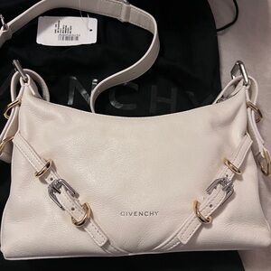 GIVENCHY- NWT- Tumbled Calfskin Mini Voyou Boyfriend Party Bag Ivory + duster
